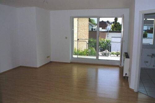 Wohnzimmer - 2 Zimmer Etagenwohnung in Düsseldorf-Kalkum
