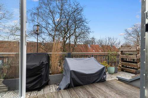 Großzügiger Südwestbalkon mit freiem Ausblick - 