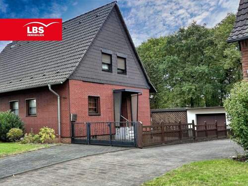 Straßenansicht - 3 Zimmer Doppelhaushälfte zum Kaufen in Marl