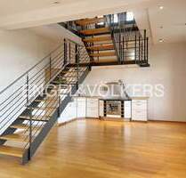 Wohnen mit Loftcharakter . 4,5-Zimmer-Maisonette-Wohnung über drei Etagen im Denkmalobjekt - Tübingen Südstadt