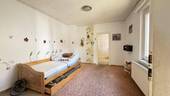 Schlafzimmer 2 OG - 