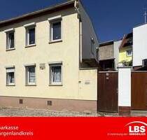 Ein Haus für kreative Köpfe! - 65.000,00&nbsp;EUR Kaufpreis, ca.&nbsp; 91,00&nbsp;m&sup2;&nbsp;Wohnfl&auml;che in Naumburg (PLZ: 06618)