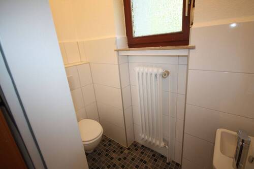 das sanierte Gäste-WC - 