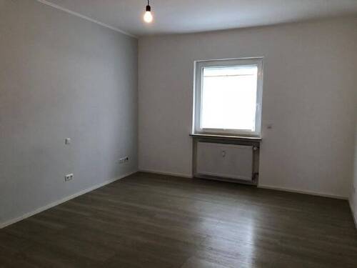 image0 - Moderne 2-Zimmer-Wohnung in der Innenstadt mit Südbalkon in kernsaniertem Mehrfamilienhaus