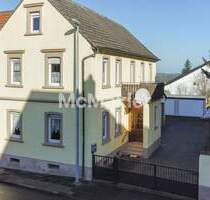 Großes Familienglück: Gepflegtes EFH mit weitläufigem Grundstück und weiteren ca. 350 m² Bauland - Wattenheim