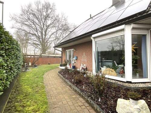 Zuwegung Haus - Gepflegtes Einfamilienhaus 1991 (ca 120,61 m² Wfl.), auf ca. 489,00 m² Grundstück in Trittau