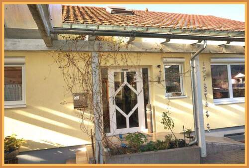 Eingang - Einfamilienhaus mit 190,10 m&sup2; in Hausach zum Kaufen