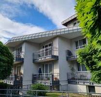 Provisionsfrei! Bezugsfreie Traumwohnung mit Grünblick, 3 sonnige Balkone, 1.OG, ruhige Bestlage - Berlin Schmargendorf