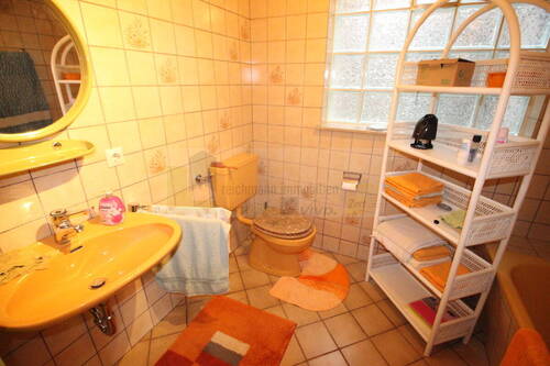 Einliegerwohnung / Badezimmer - 