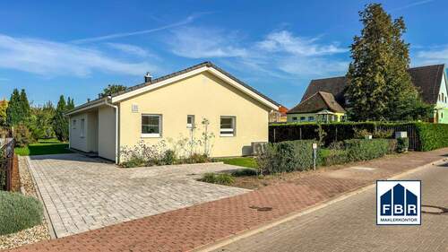 Gepflasterte Zufahrt - 