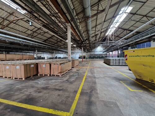 20240731_141140 - Halle in Neunkirchen zur Miete