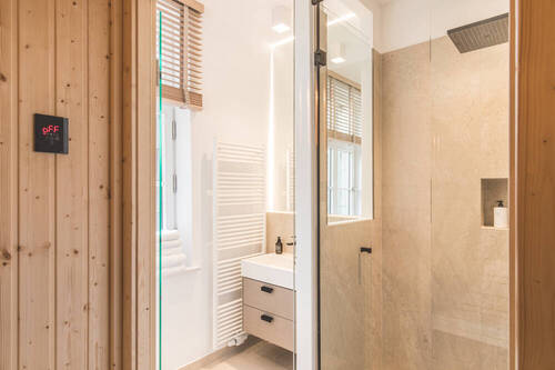 Duschbad/Sauna - 