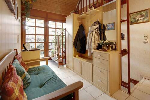 Flur EG/ Eingangsbereich - Einfamilienhaus mit 150,00 m&sup2; in Gummersbach zum Kaufen