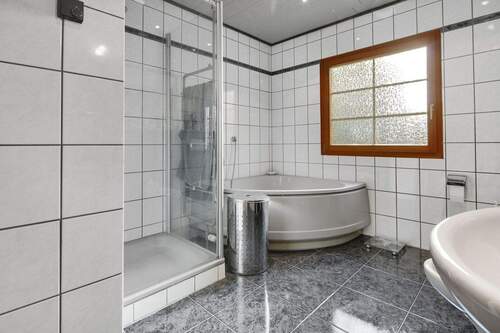 Badezimmer EG - 