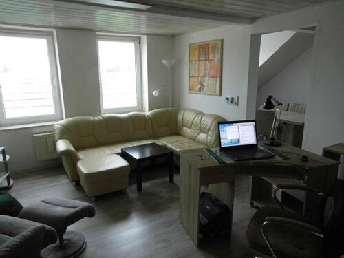 DSCI3841 - 3-Zimmer-Wohnung mit Einbauküche im 3.OG (DG) in ruhiger Randlage - mit Blick auf das Landesgartenschaugelände! Garte...