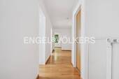 Flur - Etagenwohnung mit 104,50 m&sup2; in Berlin zum Kaufen