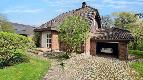 Hausansicht - 4 Zimmer Einfamilienhaus zum Kaufen in Altlandsberg