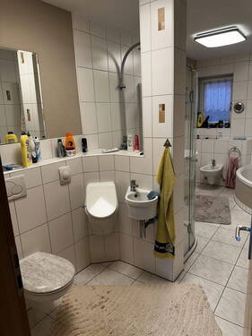 Vollbad neben dem Schlafzimmer - 