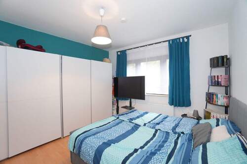 Schlafzimmer - 7 Zimmer Einfamilienhaus in Wendelstein