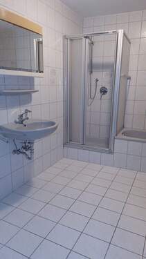 Badezimmer - 2 Zimmer Etagenwohnung zur Miete in Nürnberg