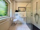 Duschbad mit Fenster EG - 