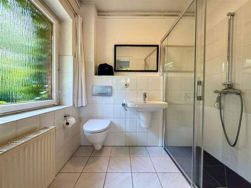 Duschbad mit Fenster EG - 