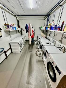 Wäschemaschinenkeller - 