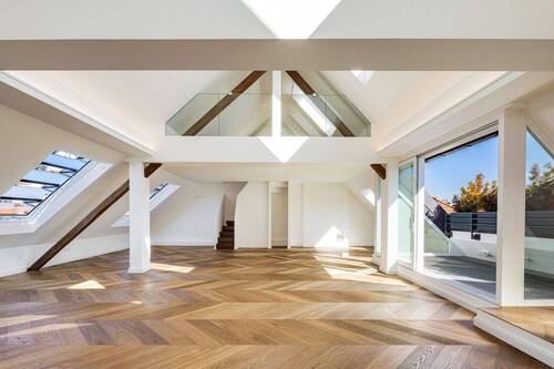 Wohnbereich Whg. Groß - Wohnen über den Dächern: Luxus-Maisonette im Altbau