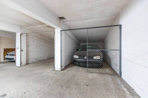 Tiefgaragenstellplatz - 