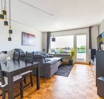 Gepflegte, gut geschnittene 2-Zi-Wohnung mit Südwest-Balkon und TG-Stellplatz im Zentrum Ahrensburgs