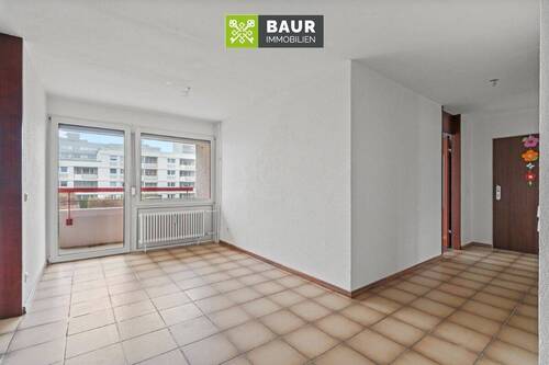 Flur mit Essbereich - 