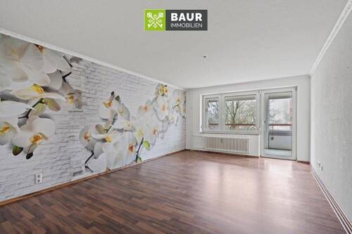 Wohnzimmer mit Balkon - 