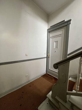 Wohnungstür - Etagenwohnung mit 116,00 m&sup2; in Berlin zum Kaufen