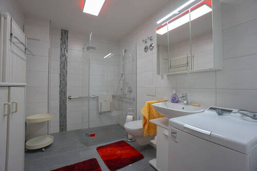 Badezimmer - Etagenwohnung mit 47,50 m&sup2; in Nürnberg zum Kaufen