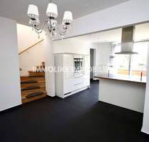 ** Helle Townhouse- Etagenwohnung mit Loggia in Frankfurt- Riedberg ** - Frankfurt am Main