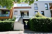 Eingang - Etagenwohnung mit 106,00 m² in Frankfurt am Main zum Kaufen