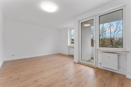 Wohnzimmer - 3 Zimmer Etagenwohnung zum Kaufen in Bremen