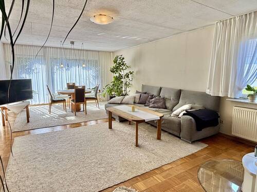 Wohnen / Essen - 4 Zimmer Bungalow zum Kaufen in Deggendorf