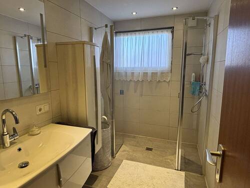 Bad - Bungalow mit 111,00 m&sup2; in Deggendorf zum Kaufen