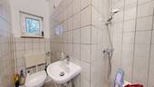 Badezimmer - Etagenwohnung mit 45,90 m&sup2; in Markkleeberg zum Kaufen