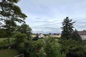 Sonnenbalkon mit Blick ins Grüne - 3 Zimmer Etagenwohnung zur Miete in Mainz