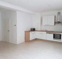 Ruhige, helle, Wohnung, Stadtmitte für Singles und Paare, Homeoffice geeignet mit Einbauküche - Sankt Ingbert St. Ingbert