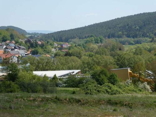 Blick zur Therme - 2 Zimmer Bungalow in Mistelgau