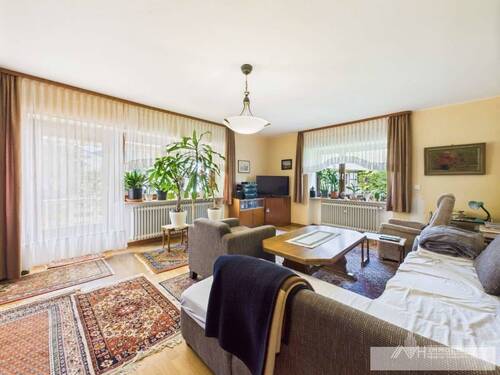 CAM04062G0-PR0033-STILL013 - 