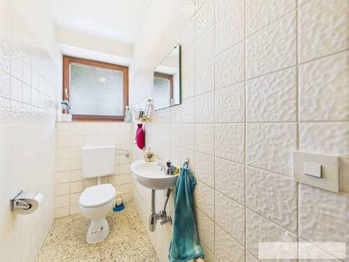 CAM04062G0-PR0033-STILL010 - 