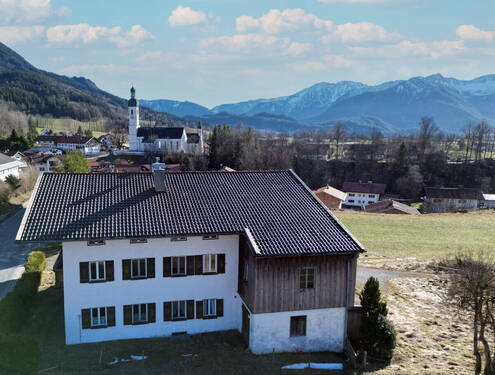 Denkmalgeschützter, ehemaliger Einfirsthof - 