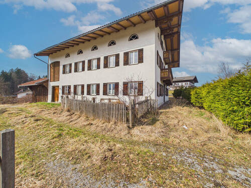 Denkmalgeschützter, ehemaliger Einfirsthof - 