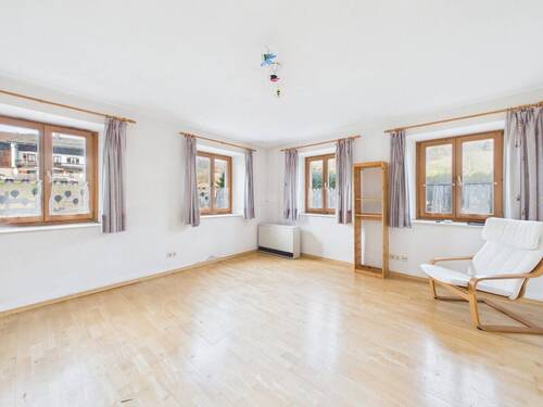 Denkmalgeschützter, ehemaliger Einfirsthof - 