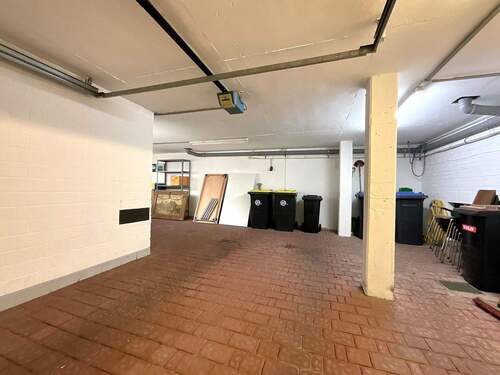 Garage - 