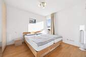 Sonniges Schlafzimmer - 